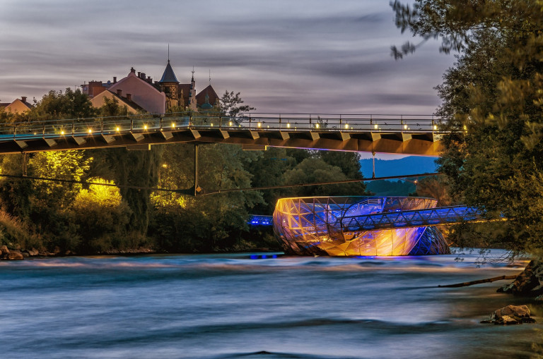 Murinsel in Graz, Landeshauptstadt der Steiermark.